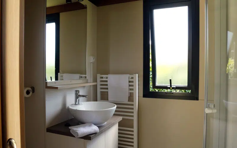 chalet-1-chambre-ile-vierge-sdb