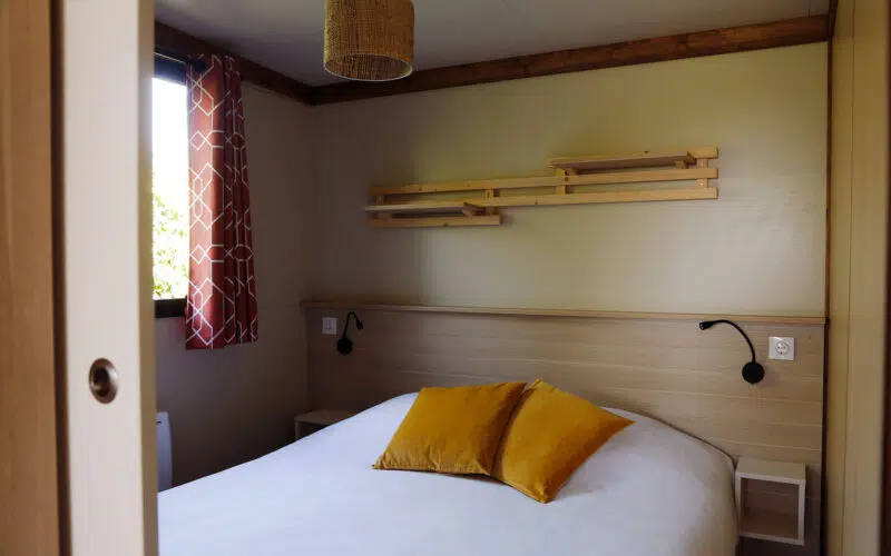 grand-chalet-2-chambres-molene-chambre-adulte